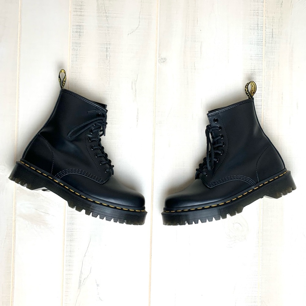 Dr. Martens 1460 Bex Smooth Leather Platform Boots Size 7